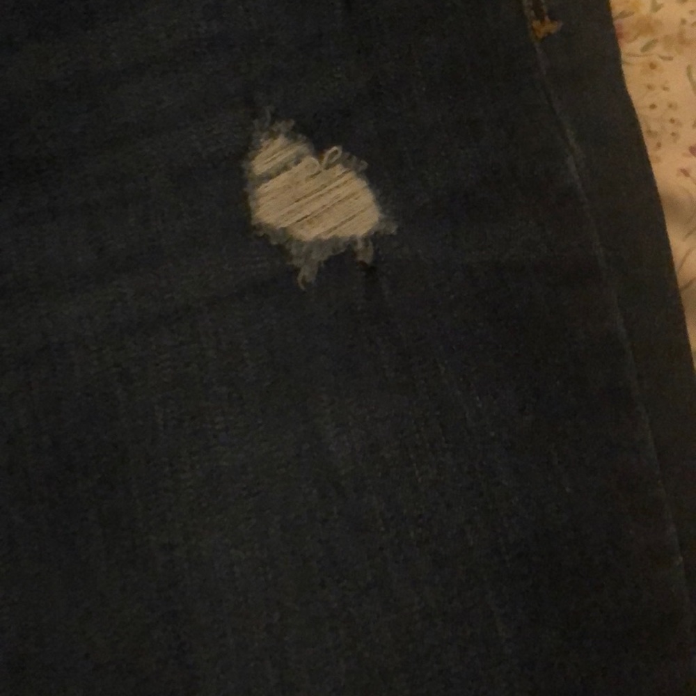 Distressed Skinny Jeans - Picture 2 of 3